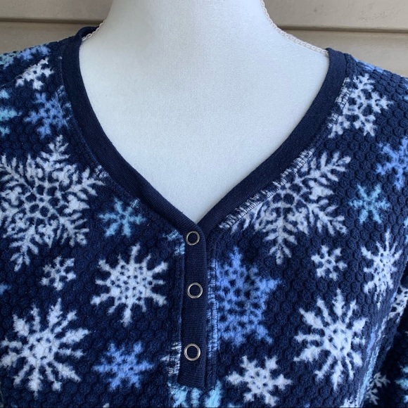Nautica Top Long Sleeve Snowflake Pajama - Size Lg - Picture 3 of 10